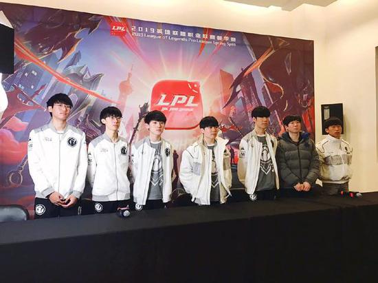 也为球迷们 也为球迷们