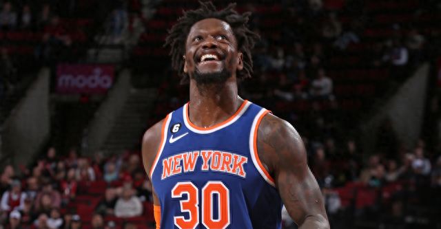 某队曾因签 某队曾因签